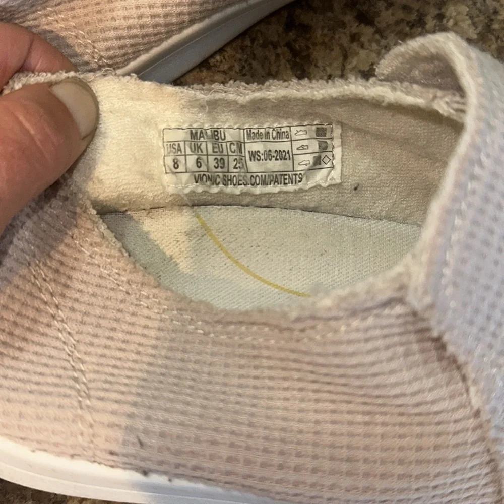 VIONIC MALIBU Casual Slip-On Sneakers in Light Pink WOMENS 8